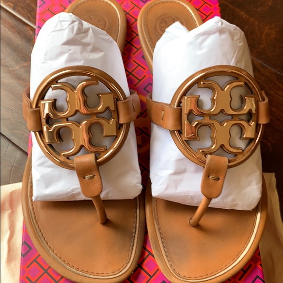 rose gold tory burch flip flops
